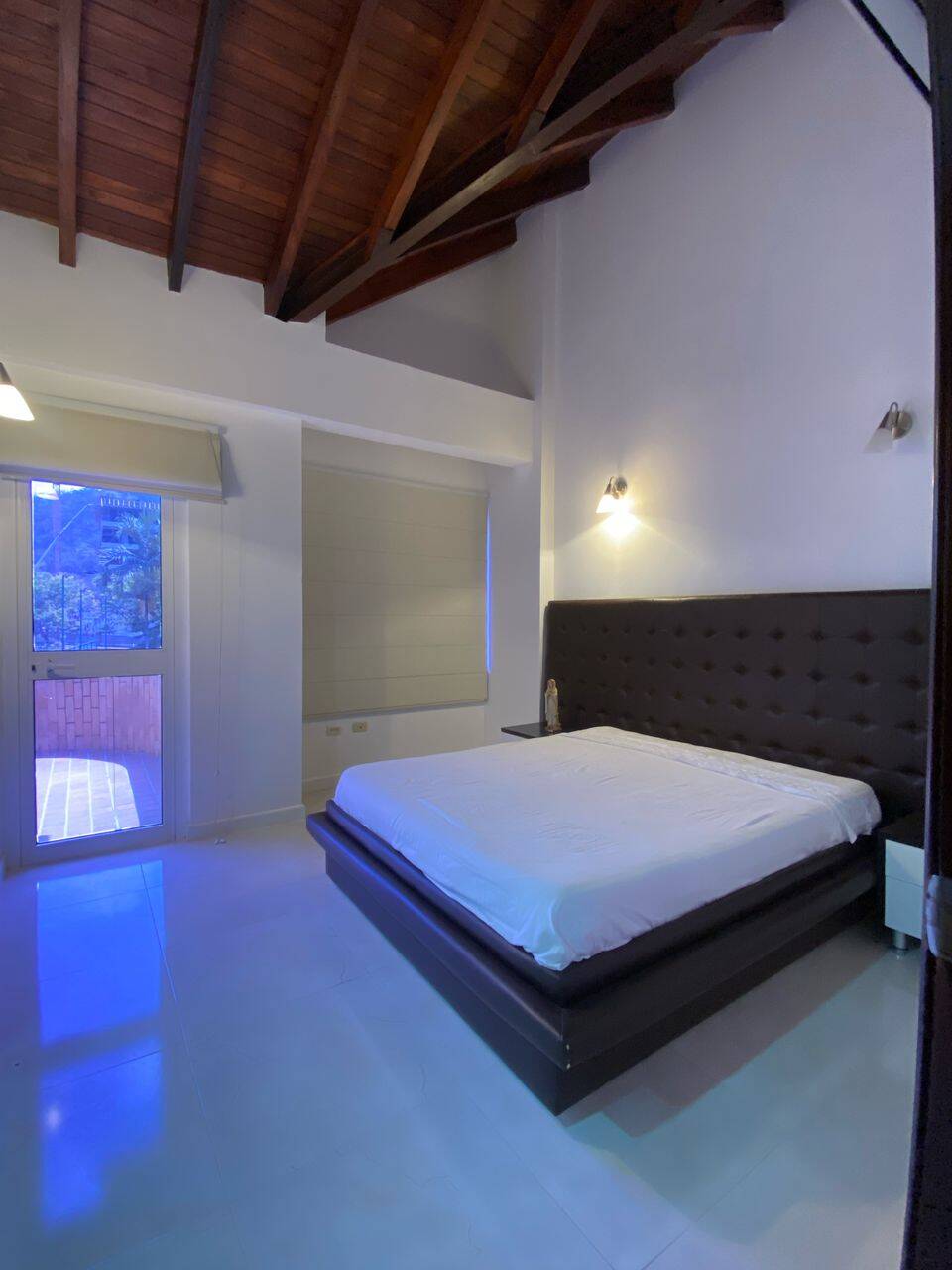 276739 Alquiler bello Townhouse en Villas del Country, terrazas del country, Guataparo, Valencia, ve