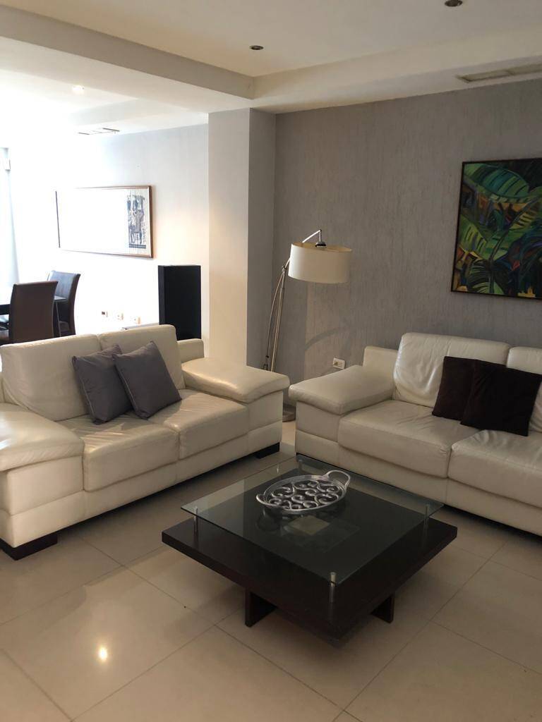 276739 Alquiler bello Townhouse en Villas del Country, terrazas del country, Guataparo, Valencia, ve