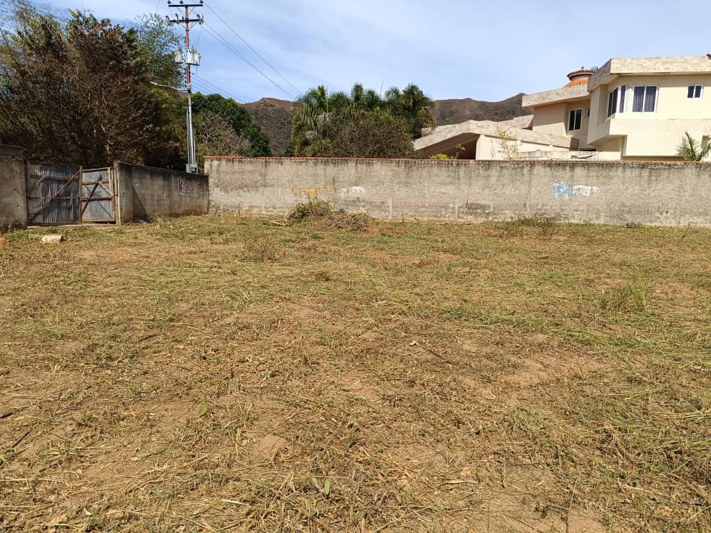 269376  En Venta Parcela mini fincas El Solar 2.275 mt2, Guataparo, Valencia, Carabobo. Remate